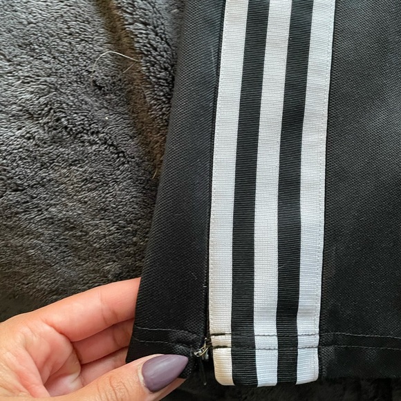 Men’s Adidas Track Pants - Picture 3 of 8